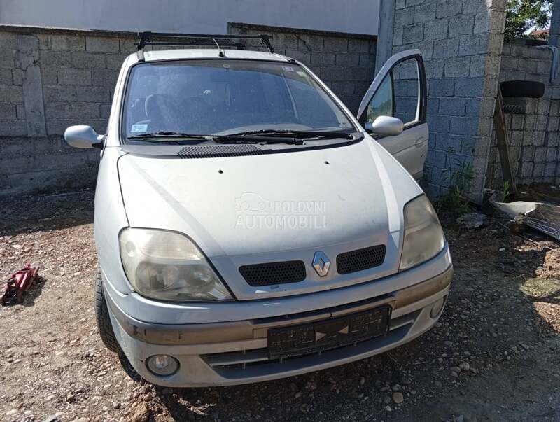 branik za Renault Scenic od 1999. do 2004. god.