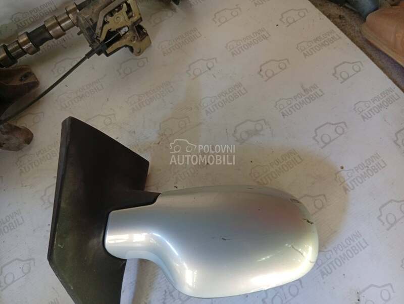 retrovizor za Renault Scenic od 1999. do 2003. god.