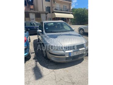 Fiat Stilo , 950 €, 2002. Hečbek, Benzin + Gas (TNG) | 1596 cm3, 288.000 km, 76kW (103 KS), Manuelni 5 brzina, 4/5 vrata, 5 sedišta, Ivanjica