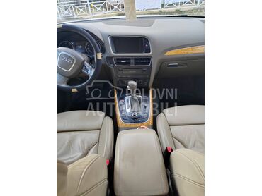 Audi Q5 3.0 tdi (može zamena), 12.500 €, 2011. Džip/SUV, Dizel | 2967 cm3, 277.000 km, 176kW (239 KS), Automatski / poluautomatski, 4/5 vrata, 5 sedišta, Sjenica