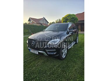Mercedes Benz ML 250 BLUETEC (može zamena), 18.500 €, 2014. Džip/SUV, Dizel | 2143 cm3, 289.590 km, 150kW (204 KS), Automatski / poluautomatski, 4/5 vrata, 5 sedišta, Požega