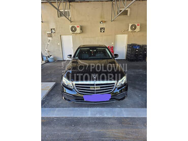 Mercedes Benz E 220 4MATIC (može zamena), 23.900 €, 2017. Limuzina, Dizel | 1950 cm3, 283.256 km, 143kW (194 KS), Automatski / poluautomatski, 4/5 vrata, 5 sedišta, Ivanjica