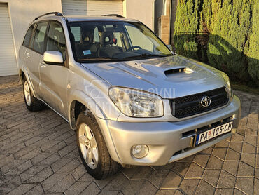 Toyota RAV 4 2.0 d4d 4x4 (može zamena), 5.500 €, 2005. Džip/SUV, Dizel | 1995 cm3, 350.000 km, 85kW (116 KS), Manuelni 5 brzina, 4/5 vrata, 5 sedišta, Pančevo