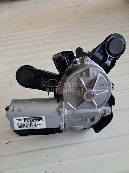 motor zadnjeg brisaca za Peugeot 2008 od 2013. do 2019. god.