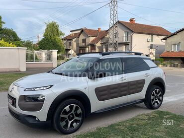 Citroen C4 Cactus 1.2, 5.750 €, 2015. Hečbek, Benzin | 1199 cm3, 152.515 km, 81kW (110 KS), Manuelni 5 brzina, 4/5 vrata, 5 sedišta, Ruma