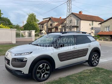 Citroen C4 Cactus 1.2 servi sna, 5.799 €, 2015. Hečbek, Benzin | 1199 cm3, 152.515 km, 81kW (110 KS), Manuelni 5 brzina, 4/5 vrata, 5 sedišta, Ruma