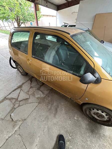 ceo za delove za Renault Twingo