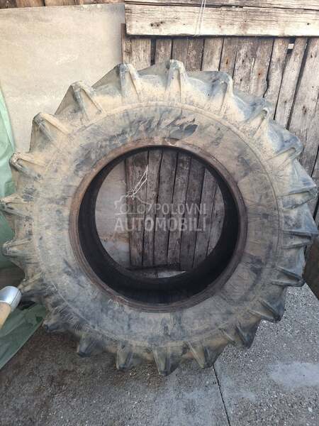 Ostalo 200/40 R28