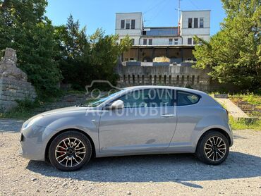 Alfa Romeo MiTo, 3.799 €, 2010. Hečbek, Dizel | 1598 cm3, 235.000 km, 88kW (120 KS), Manuelni 6 brzina, 2/3 vrata, 4 sedišta, Beograd