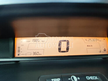 Citroen C4 , 1.700 €, 2005. Hečbek, Dizel | 1560 cm3, 250.000 km, 80kW (109 KS), Manuelni 5 brzina, 4/5 vrata, 5 sedišta, Odžaci