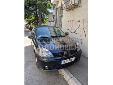 Renault Clio, 1.600 €, 2004. Hečbek, Benzin | 1390 cm3, 235.000 km, 72kW (98 KS), Manuelni 5 brzina, 2/3 vrata, 5 sedišta, Beograd