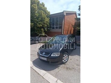 Volkswagen Touran TDI (može zamena), 2.800 €, 2006. Monovolumen (MiniVan), Dizel | 1968 cm3, 320.000 km, 103kW (140 KS), Manuelni 6 brzina, 4/5 vrata, 5 sedišta, Smederevo