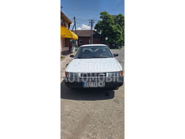 Mazda 323 323  sedan, 950 €, 1991. Limuzina, Benzin | 1300 cm3, 300.000 km, 60kW (82 KS), Manuelni 5 brzina, 4/5 vrata, 5 sedišta, Subotica