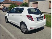 Toyota Yaris 1.0 VVT-I STELLA (može zamena)