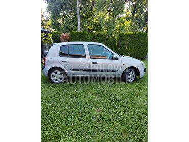 Renault Clio , 1.600 €, 2002. Hečbek, Benzin | 1390 cm3, 198.000 km, 72kW (98 KS), Manuelni 5 brzina, 4/5 vrata, 5 sedišta, Kragujevac