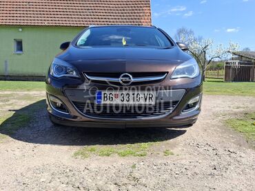 Opel Astra J bez ula ganja (može zamena), 6.500 €, 2013. Karavan, Dizel | 1956 cm3, 245.000 km, 121kW (165 KS), Manuelni 6 brzina, 4/5 vrata, 5 sedišta, Lazarevac