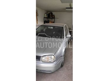 Volkswagen Golf 4 GTI, 2.200 €, 2002. Hečbek, Benzin | 1781 cm3, 298.000 km, 110kW (150 KS), Manuelni 5 brzina, 2/3 vrata, 5 sedišta, Novi Sad