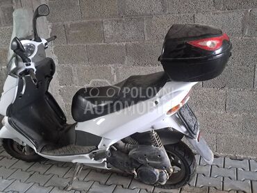 Aprilia Leonardo 150, 350 €, 2001. , 150 cm3, 5.000 km, 10kW (14 KS), Scooter, Tutin