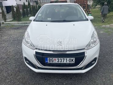Peugeot 208 1.4hdi, 6.000 €, 2018. Hečbek, Dizel | 1398 cm3, 180.000 km, 50kW (68 KS), Manuelni 5 brzina, 4/5 vrata, 5 sedišta, Palilula