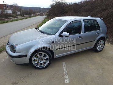Volkswagen Golf 4 , 3.000 €, 2002. Hečbek, Dizel | 1896 cm3, 3.324.562 km, 96kW (131 KS), Manuelni 6 brzina, 4/5 vrata, 5 sedišta, Kragujevac