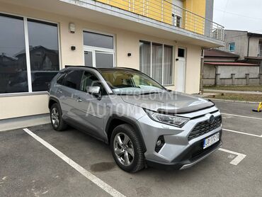 Toyota RAV 4 Hybrid AWD, 30.500 €, 2019. Džip/SUV, Hibridni pogon (benzin) | 2500 cm3, 138.000 km, 168kW (228 KS), Automatski / poluautomatski, 4/5 vrata, 5 sedišta, Ljubovija