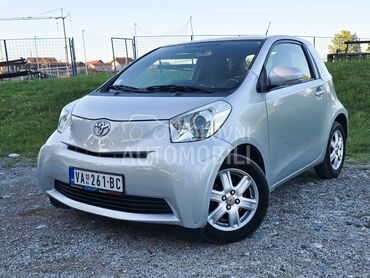 Toyota iQ , 4.500 €, 2010. Hečbek, Benzin | 998 cm3, 157.400 km, 50kW (68 KS), Manuelni 5 brzina, 2/3 vrata, 4 sedišta, Valjevo