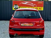 Peugeot 206 plus 1.1  8V