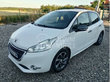 Peugeot 208 1.6eHDI, 4.699 €, 2013. Hečbek, Dizel | 1560 cm3, 223.266 km, 68kW (92 KS), Manuelni 5 brzina, 4/5 vrata, 5 sedišta, Ćuprija