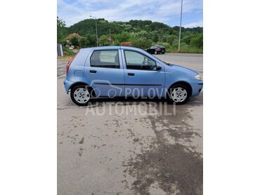 Fiat Punto BAS DOBAR (može zamena), 1.850 €, 2004. Hečbek, Benzin | 1242 cm3, 198.785 km, 44kW (60 KS), Manuelni 5 brzina, 4/5 vrata, 5 sedišta, Ljig