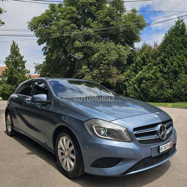 Mercedes-Benz A 180 2014 photo 4