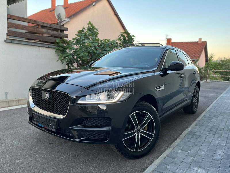 Jaguar F-Pace 2017 photo 3