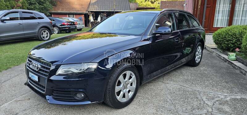 Audi A4 2011 photo 4