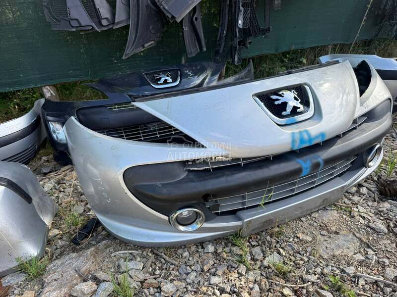 Branik za Peugeot 207 od 2005. do 2009. god.