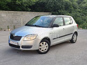 Škoda Fabia , 2.550 €, 2010. Hečbek, Benzin + Gas (TNG) | 1198 cm3, 242.500 km, 44kW (60 KS), Manuelni 5 brzina, 4/5 vrata, 5 sedišta, Pančevo