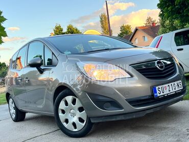 Opel Meriva 1.4, 4.500 €, 2010. Monovolumen (MiniVan), Benzin | 1398 cm3, 170.135 km, 74kW (101 KS), Manuelni 5 brzina, 4/5 vrata, 5 sedišta, Subotica
