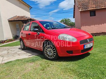 Fiat Grande Punto 1.2, 2.900 €, 2009. Limuzina, Benzin | 1200 cm3, 218.000 km, 48kW (65 KS), Manuelni 5 brzina, 4/5 vrata, 5 sedišta, Šabac