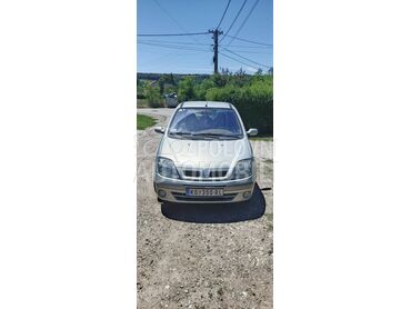 Renault Scenic , 1.111 €, 2002. Monovolumen (MiniVan), Dizel | 1870 cm3, 198.988 km, 75kW (102 KS), Manuelni 5 brzina, 4/5 vrata, 5 sedišta, Kragujevac