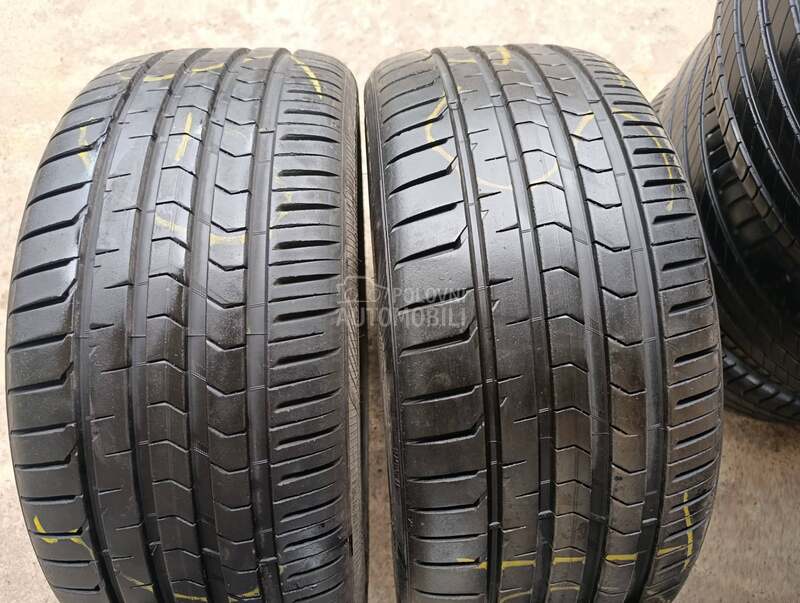 Vredestein 235/40 R19 Letnja