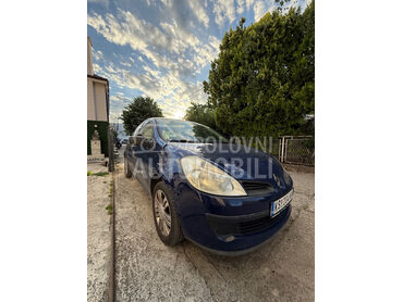 Renault Clio 1.2 (može zamena), 1.600 €, 2006. Hečbek, Benzin | 1149 cm3, 251.000 km, 55kW (75 KS), Manuelni 5 brzina, 2/3 vrata, 5 sedišta, Kruševac