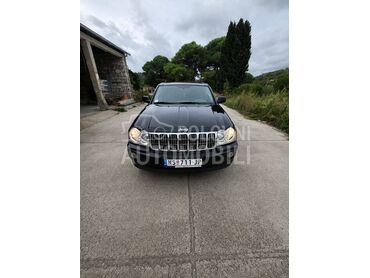 Jeep Grand Cherokee 4x4 Limited, 6.999 €, 2006. Džip/SUV, Dizel | 2987 cm3, 230.000 km, 160kW (218 KS), Automatski / poluautomatski, 4/5 vrata, 5 sedišta, Novi Sad