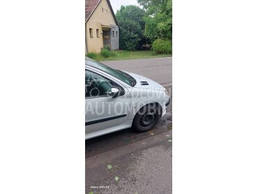 Peugeot 206 1,4 hdi, 1.200 €, 2006. Karavan, Dizel | 1398 cm3, 252.000 km, 50kW (68 KS), Manuelni 5 brzina, 4/5 vrata, 5 sedišta, Beograd