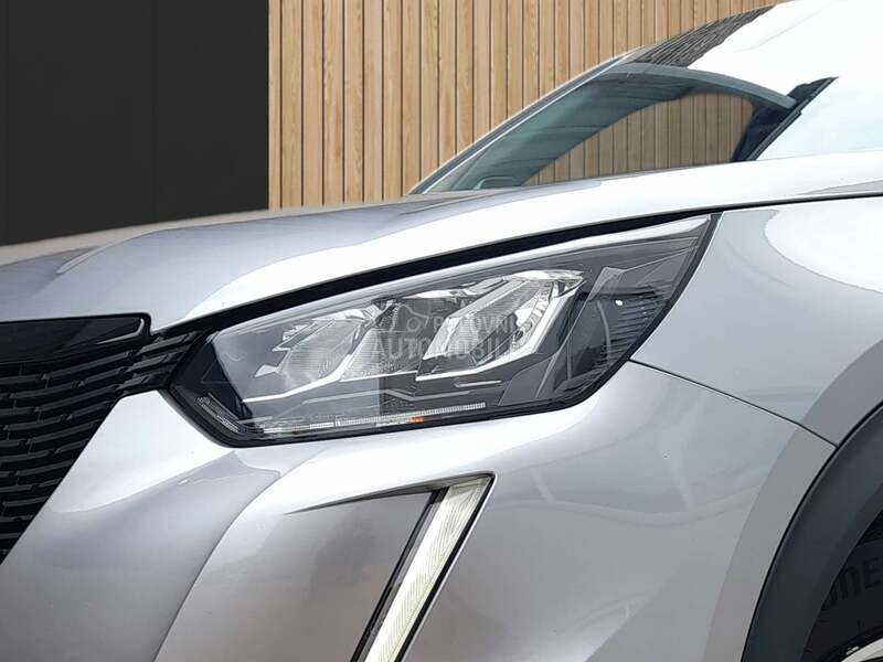 Peugeot 2008 2021 photo 5