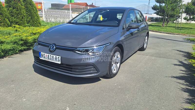 Volkswagen Golf 8 1.0 б/электро