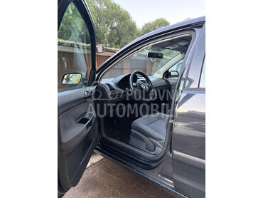 Volkswagen Polo , 2.500 €, 2002. Hečbek, Benzin | 999 cm3, 224.000 km, 37kW (50 KS), Manuelni 5 brzina, 4/5 vrata, 5 sedišta, Ada