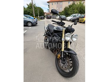 Triumph Street triple, 3.300 €, 2008. , 675 cm3, 52.000 km, 78kW (106 KS), Naked, Beograd