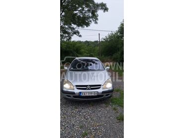 Citroen C5 2.0 hdi, 1.150 €, 2003. Limuzina, Dizel | 2000 cm3, 2.635.527 km, 80kW (109 KS), Manuelni 5 brzina, 4/5 vrata, 5 sedišta, Ralja