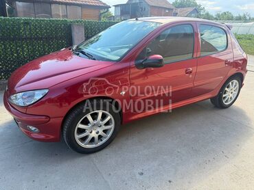 Peugeot 206 , 2.200 €, 2004. Hečbek, Benzin | 1360 cm3, 322.000 km, 55kW (75 KS), Manuelni 5 brzina, 4/5 vrata, 5 sedišta, Jagodina