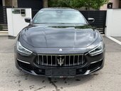 Maserati Ghibli Granlusso (može zamena)