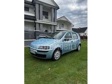 Fiat Punto 1.2 8v, 500 €, 2001. Hečbek, Benzin | 1242 cm3, 196.524 km, 44kW (60 KS), Manuelni 5 brzina, 4/5 vrata, 5 sedišta, Lipolist