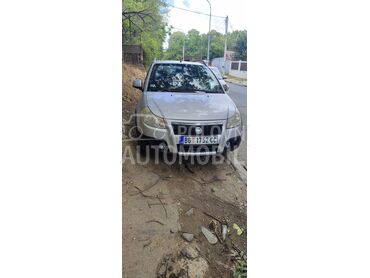 Fiat Sedici 1,6 (može zamena), 3.000 €, 2007. Džip/SUV, Benzin + Gas (TNG) | 1586 cm3, 277.000 km, 79kW (107 KS), Manuelni 5 brzina, 4/5 vrata, 5 sedišta, Beograd